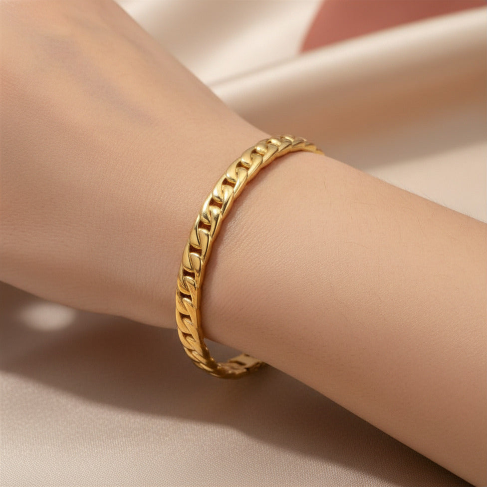 Gold Tone Stainless Steel Chain Pattern Bangle