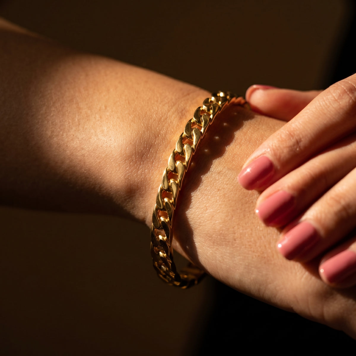 Gold Tone Stainless Steel Chain Pattern Bangle