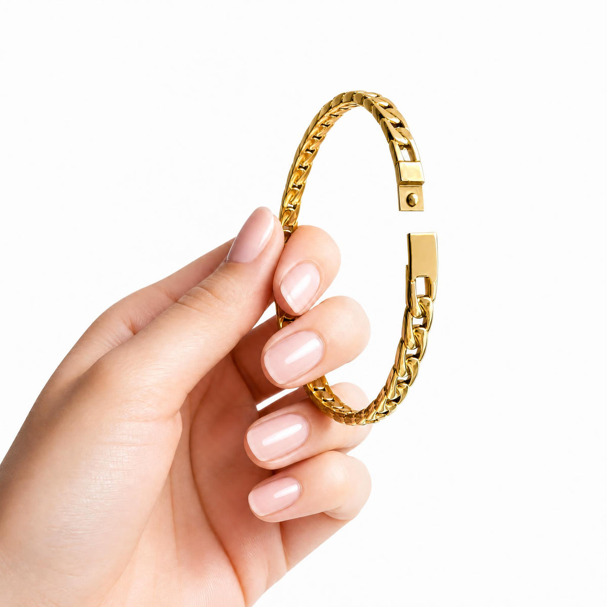 Gold Tone Stainless Steel Chain Pattern Bangle